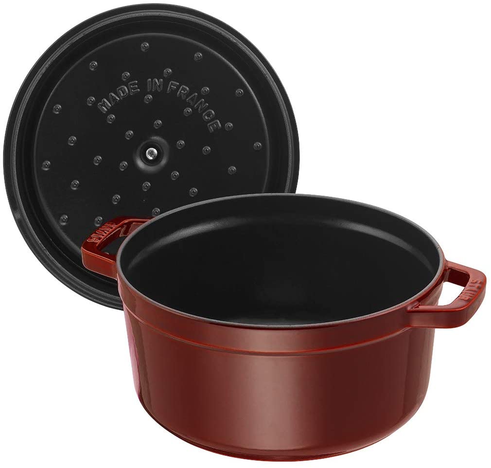 Staub Cast Iron Round Cocotte 22 cm/ 2.75 qt, COLORES VARIADOS