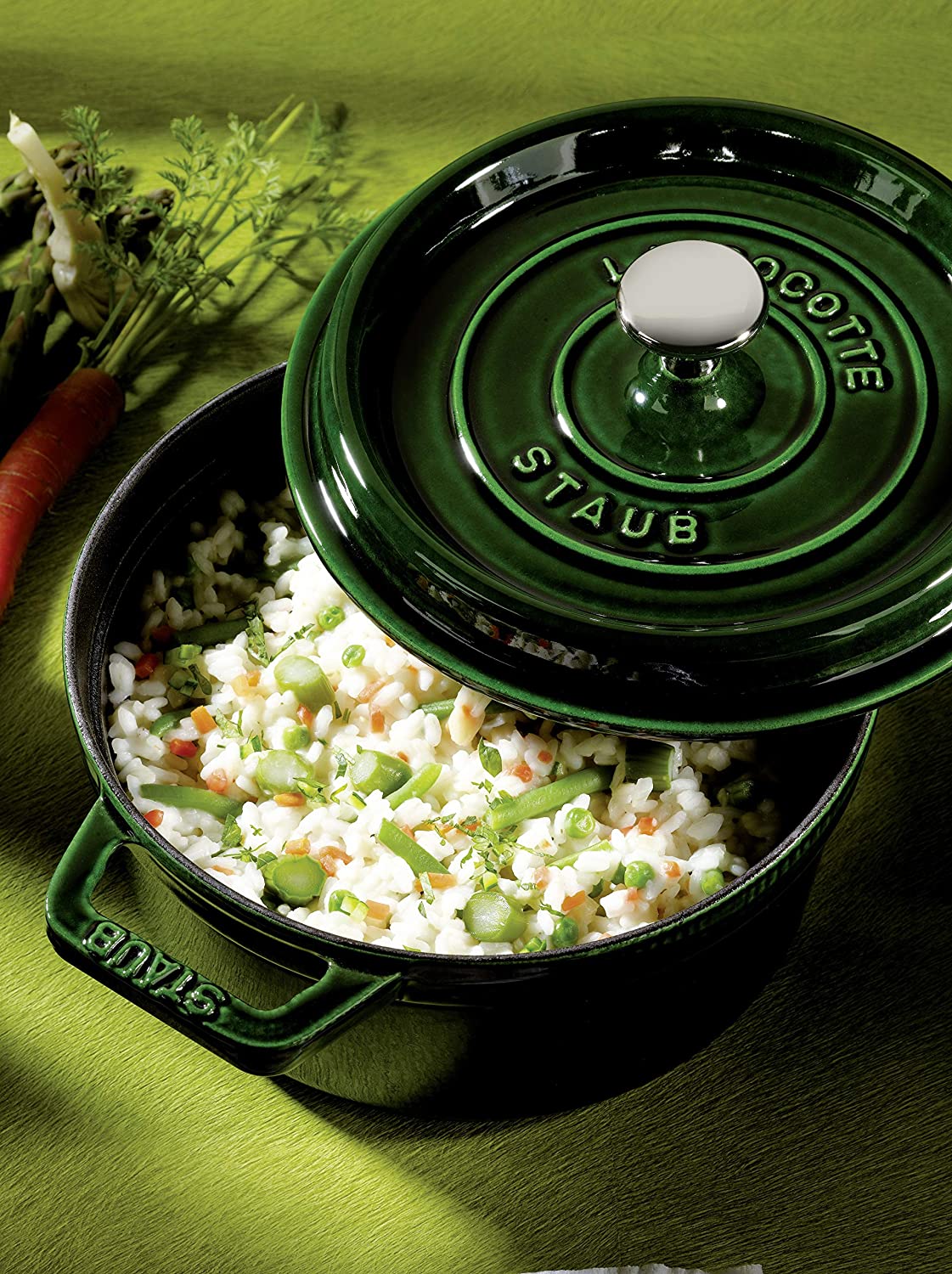 Staub Cast Iron Round Cocotte 26cm / 5.55qt, COLORES VARIADOS