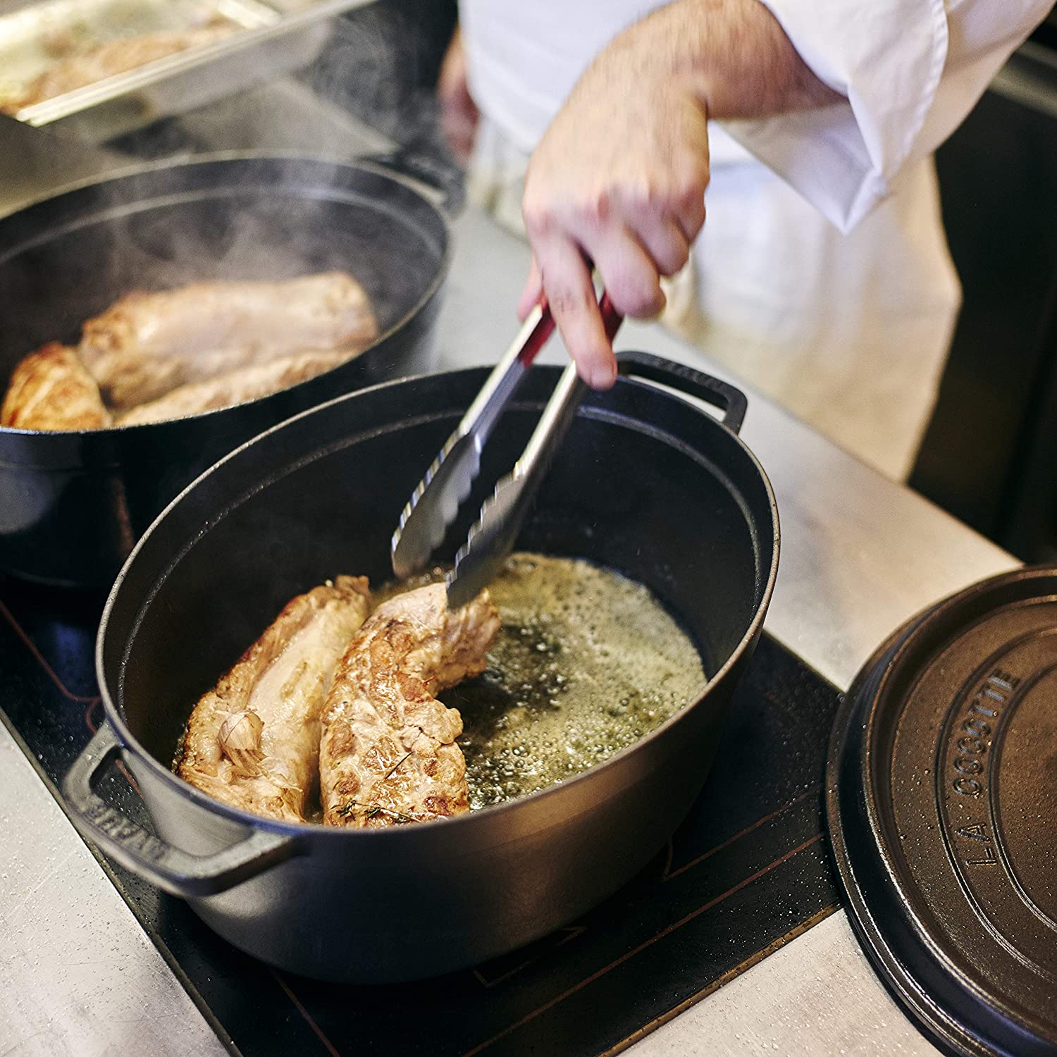 Staub Cast Iron Oval Cocotte COLORES Y TAMAÑOS VARIADOS